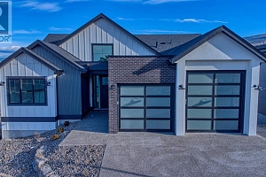 1066 Emslie Street - Photo 11