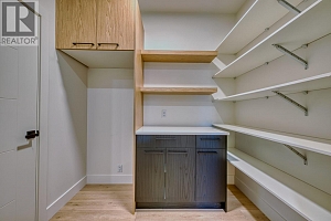 1066 Emslie Street - Photo 22