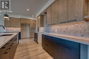 1066 Emslie Street - Photo 25