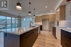 1066 Emslie Street - Photo 26