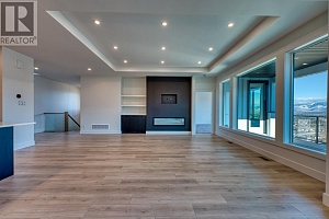 1066 Emslie Street - Photo 30