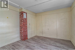 307 33 Highway E - Photo 13