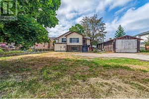 307 33 Highway E - Photo 2