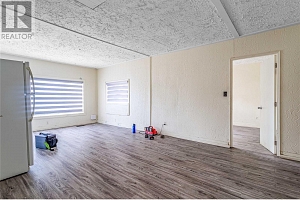 307 33 Highway E - Photo 8