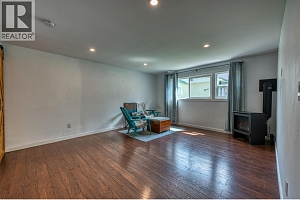 859 Lawson Avenue - Photo 32