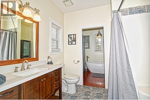 7271 Dunwaters Road - Photo 15