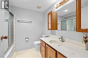 555 Rowcliffe Avenue Unit# 204 - Photo 15