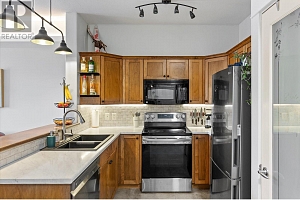 2551 Shoreline Drive Unit# 204 - Photo 6