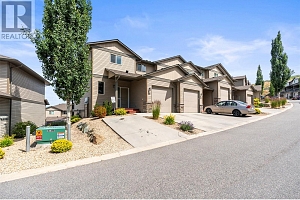 933 Mount Robson Place Unit# 10 - Photo 2