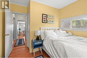 2270 Wilson Avenue - Photo 31