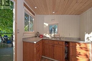 7998 Okanagan Landing Road - Photo 13