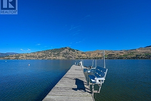 7998 Okanagan Landing Road - Photo 2