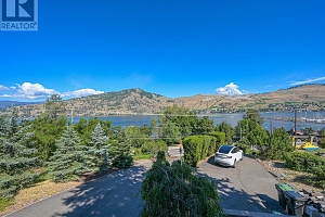 7998 Okanagan Landing Road - Photo 22