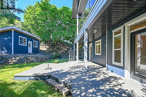 7998 Okanagan Landing Road - Photo 25