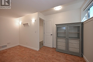 7998 Okanagan Landing Road - Photo 29