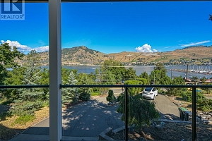 7998 Okanagan Landing Road - Photo 33