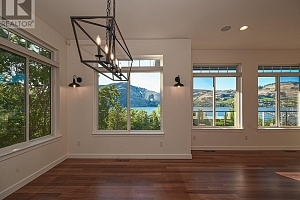 7998 Okanagan Landing Road - Photo 37