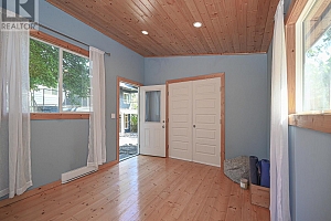 7998 Okanagan Landing Road - Photo 74