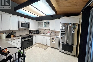 1490 Hollywood Road - Photo 14