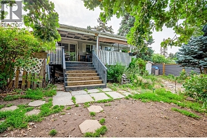 988 Glengarry Street - Photo 3