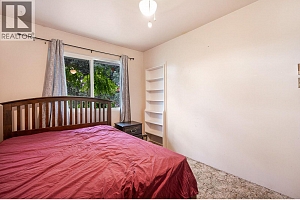 988 Glengarry Street - Photo 33