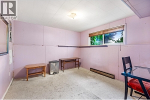 988 Glengarry Street - Photo 34