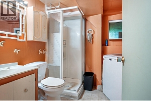 988 Glengarry Street - Photo 42