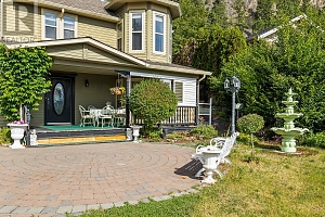 1282 Lakeview Cove Place - Photo 3