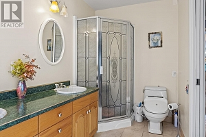 1282 Lakeview Cove Place - Photo 40
