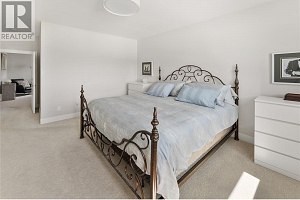 2363 Hawks Boulevard - Photo 14
