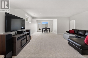2363 Hawks Boulevard - Photo 23
