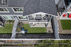 2363 Hawks Boulevard - Photo 32