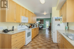 9050 Kalamalka Road - Photo 15