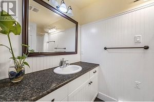 135 Ziprick Road Unit# 409 - Photo 29