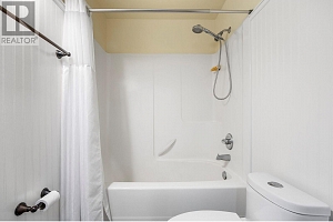 135 Ziprick Road Unit# 409 - Photo 30