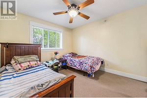 135 Ziprick Road Unit# 409 - Photo 32