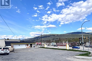 9918 Highway 97 Highway - Photo 4
