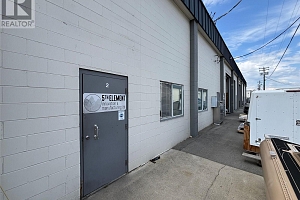 876 Leathead Road Unit# 2 - Photo 2