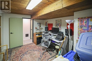 7089 Longacre Drive - Photo 32