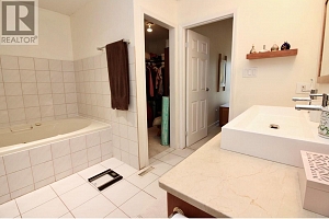 324 Clifton Road N - Photo 20