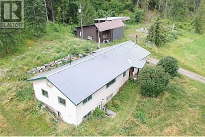 1538 Highway 6 - Photo 10