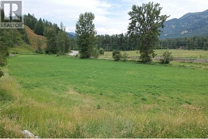 1538 Highway 6 - Photo 12