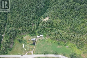 1538 Highway 6 - Photo 16