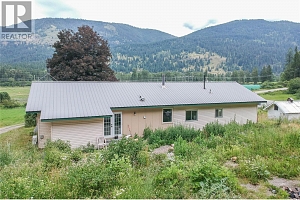 1538 Highway 6 - Photo 7