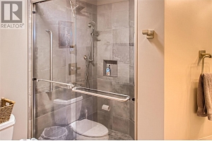 5300 Big White Road Unit# 203B - Photo 14