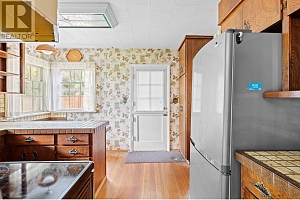 1880 Riverside Avenue - Photo 14