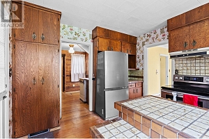 1880 Riverside Avenue - Photo 16