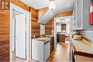 1880 Riverside Avenue - Photo 18