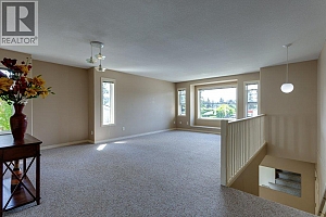 4541 Gordon Drive - Photo 3