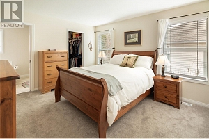 1068 Caledonia Way - Photo 11